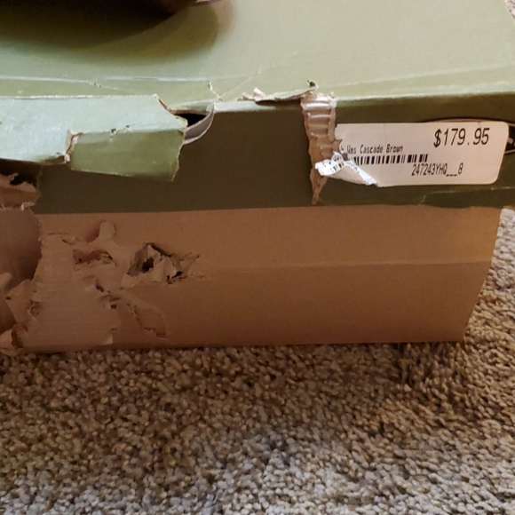 Boots - Picture 6 of 9